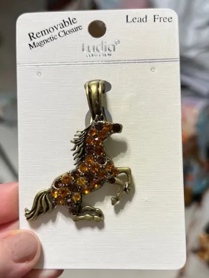 Gold Fashion Stallion Pendant with Magnetic Clasp