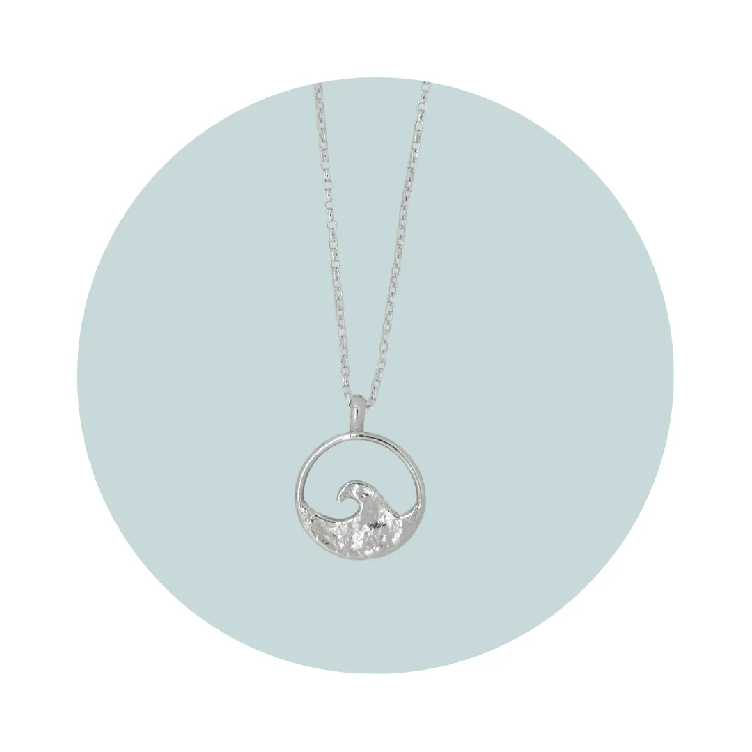 WAVE PENDANT NECKLACE